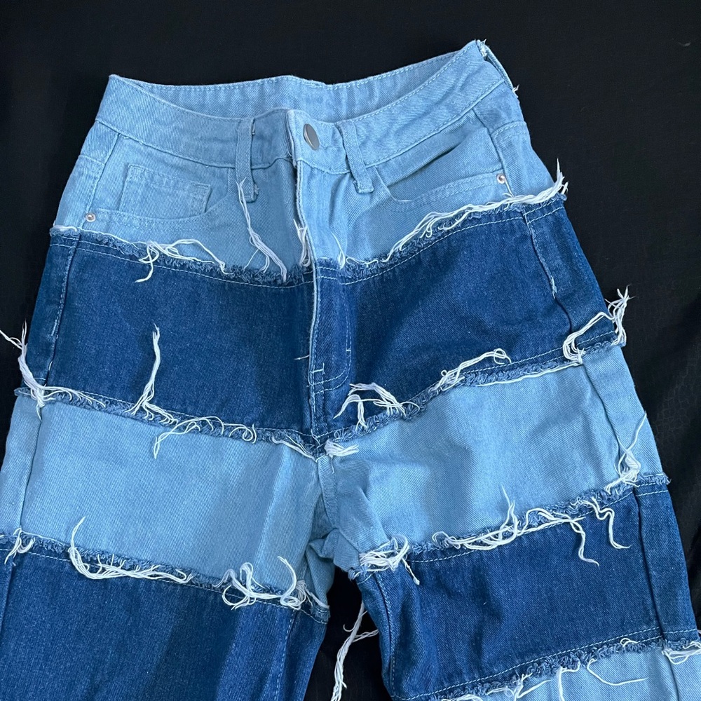 SHEIN Dark and light blue baggy jeans